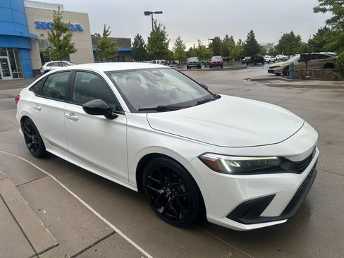 Used 2023 Honda Civic Sport image 7