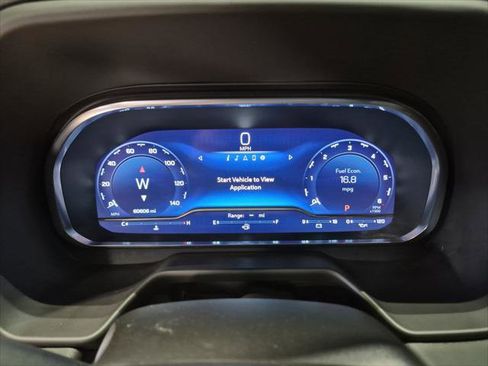 Used 2022 Chevrolet Suburban RST w/ Luxury Package image 14