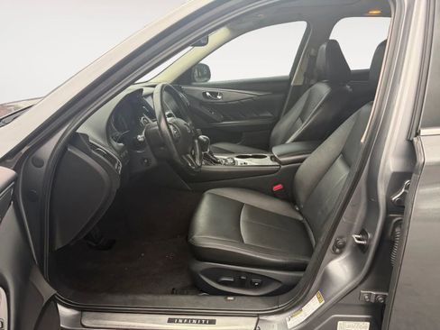 Used 2016 INFINITI Q50 Premium w/ 2.0T Premium Plus Package image 9