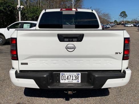 Used 2024 Nissan Frontier SV w/ SV Convenience Package image 6