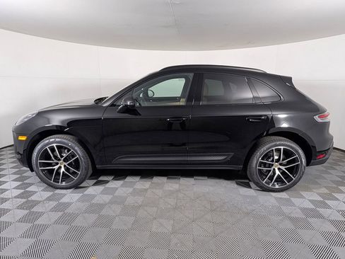 New 2026 Porsche Macan image 2
