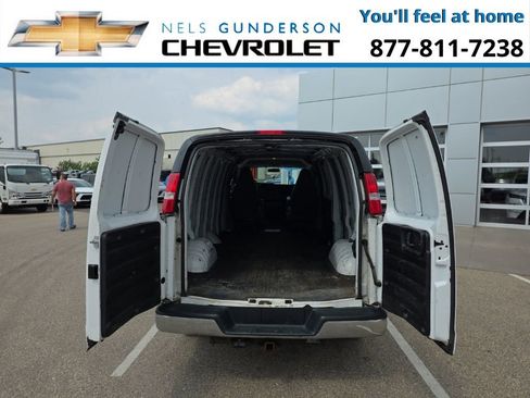 Used 2019 Chevrolet Express 3500 Extended w/ Driver Convenience Package image 11