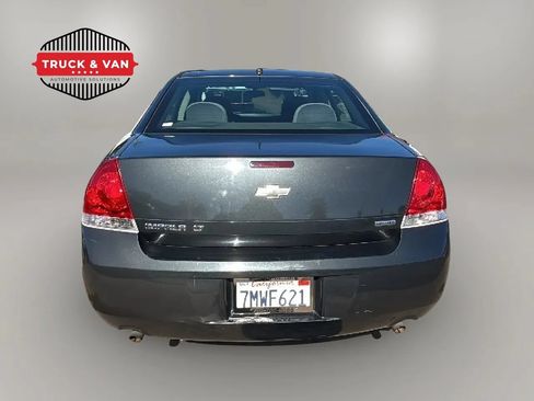 Used 2016 Chevrolet Impala LT FWD image 4