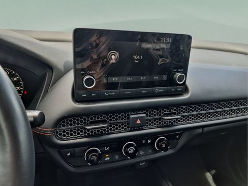 Certified 2025 Honda HR-V Sport image 12