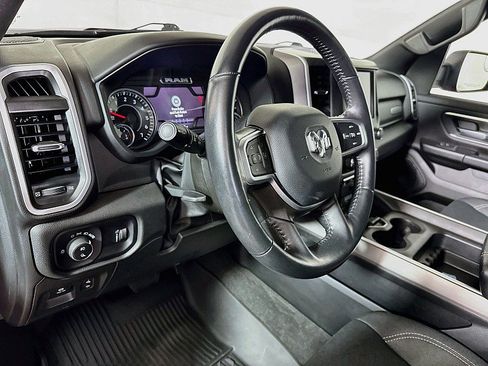 Used 2023 RAM 1500 4x4 Crew Cab image 9
