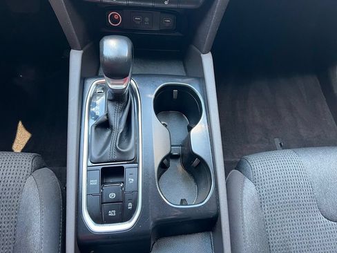 Used 2019 Hyundai Santa Fe SEL FWD image 32