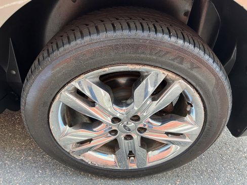 Used 2013 Ford Edge Limited AWD/4WD image 28