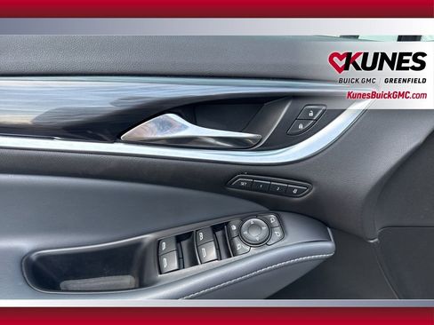 Used 2022 Buick Enclave Premium AWD/4WD image 13