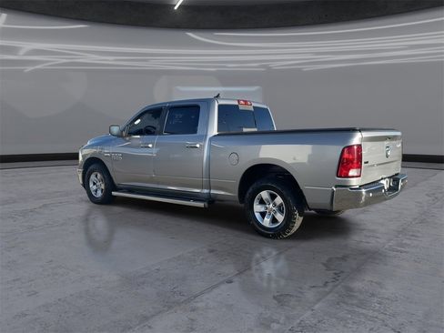 Used 2020 RAM 1500 Classic SLT w/ Luxury Group image 4