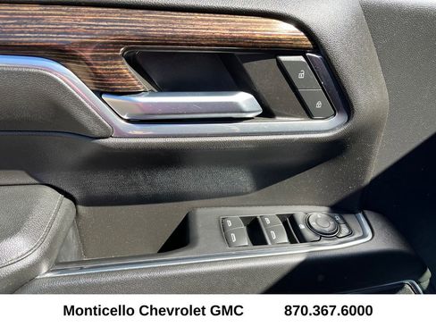Used 2024 GMC Sierra 1500 Elevation image 11