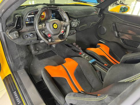 Used 2015 Ferrari 458 Speciale A image 25