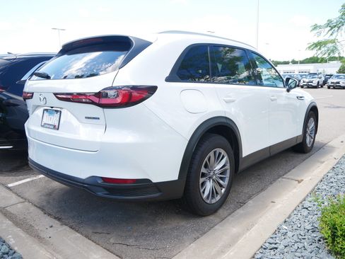 Used 2024 MAZDA CX-90 Plug-In Hybrid w/ Preferred AWD/4WD image 4