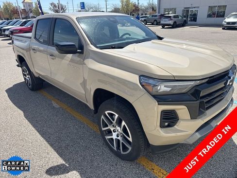 Used 2023 Chevrolet Colorado Z71 w/ Advanced Trailering Package AWD/4WD image 3