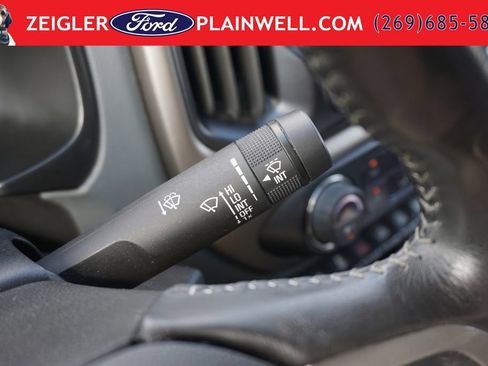 Used 2022 Chevrolet Colorado Z71 AWD/4WD image 28