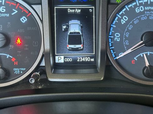 Used 2023 Toyota Tacoma TRD Sport w/ Black Out Package (TMS) RWD image 24