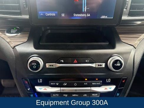 Certified 2020 Ford Explorer Limited RWD image 24