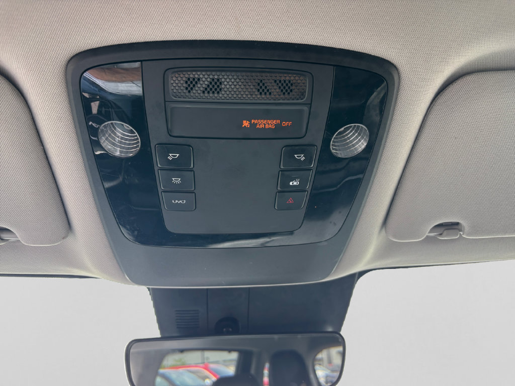 Used 2022 Kia Carnival SX FWD image 33