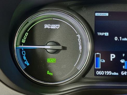 Used 2018 Mitsubishi Outlander GT image 13