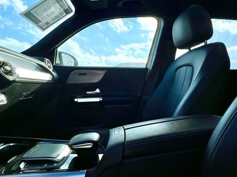 Certified 2022 Mercedes-Benz GLB 250 GLB 250 image 19