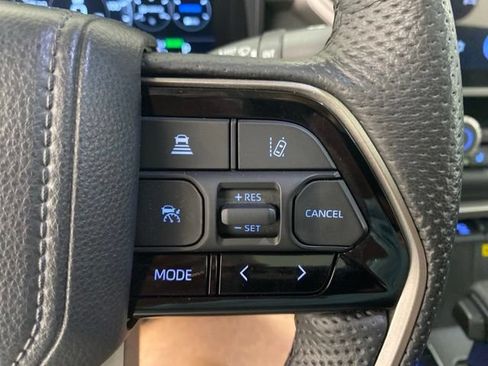 Used 2024 Toyota Tundra Limited w/ TRD Off-Road Package AWD/4WD image 20