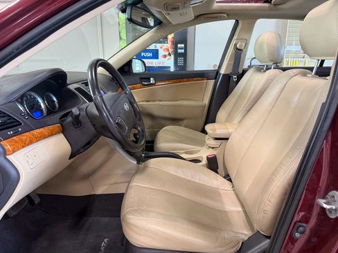Used 2010 Hyundai Sonata Limited FWD image 8