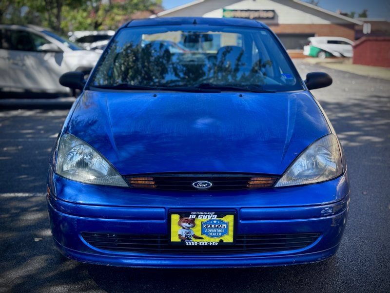 Used 2003 Ford Focus SE FWD image 2