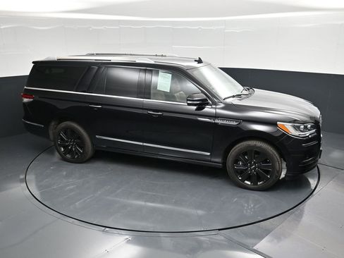 Used 2024 Lincoln Navigator L Reserve w/ Equipment Group 201A AWD/4WD image 49