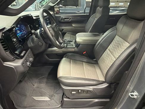 Certified 2023 Chevrolet Silverado 1500 ZR2 w/ Technology Package image 7