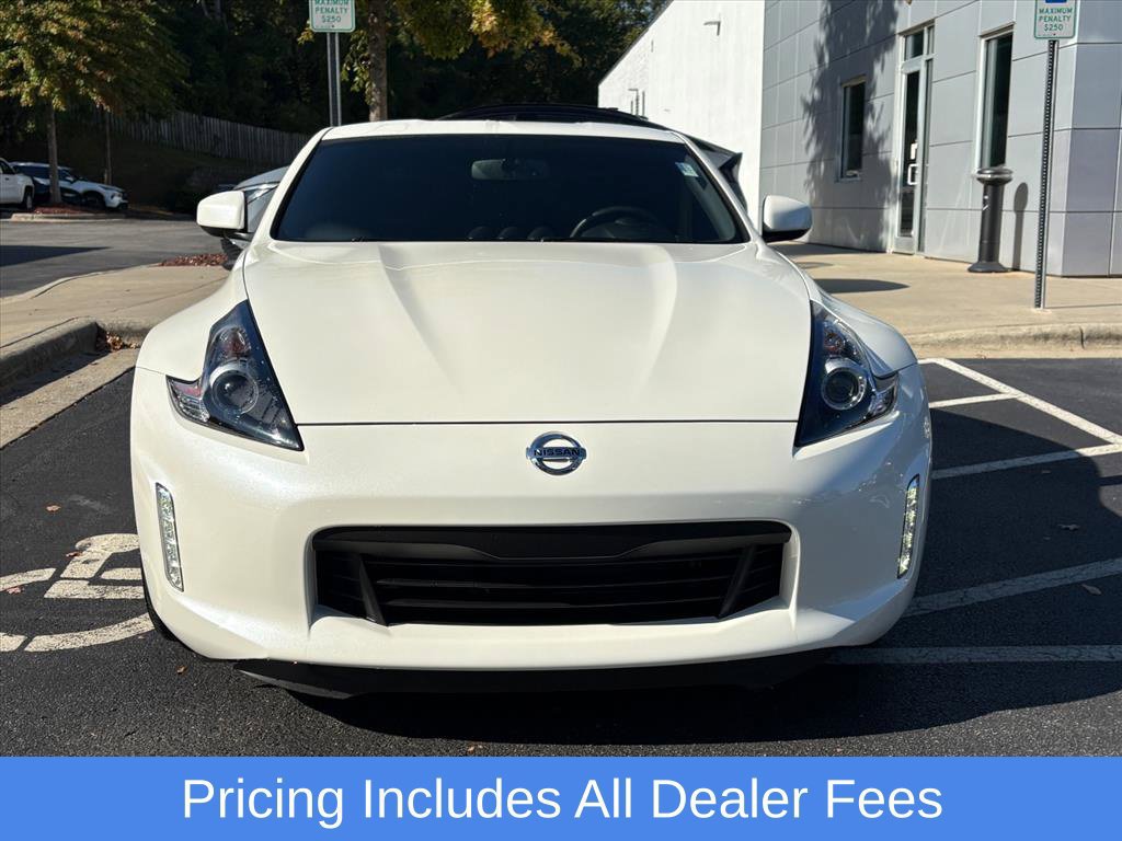 Used 2020 Nissan 370Z Touring Sport RWD image 4