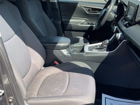 Used 2019 Toyota RAV4 LE image 38