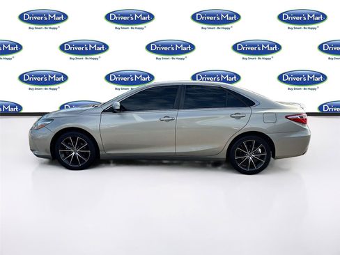 Used 2016 Toyota Camry XSE FWD image 4