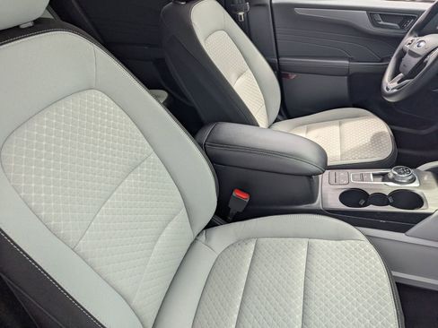 New 2025 Ford Escape Active image 42