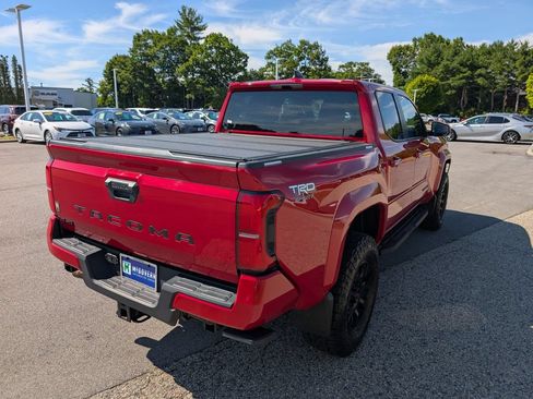 Used 2025 Toyota Tacoma TRD Sport AWD/4WD image 6