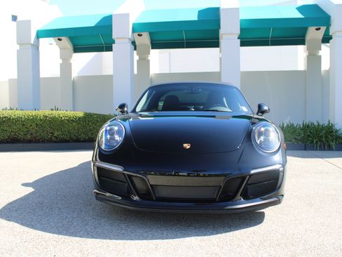 Certified 2019 Porsche 911 Targa 4 GTS image 11