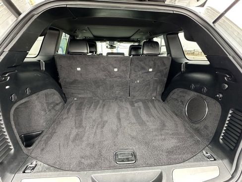 Used 2018 Jeep Grand Cherokee Limited image 7