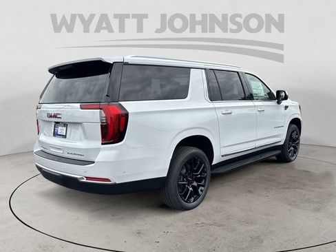 New 2026 GMC Yukon XL Elevation AWD/4WD image 5
