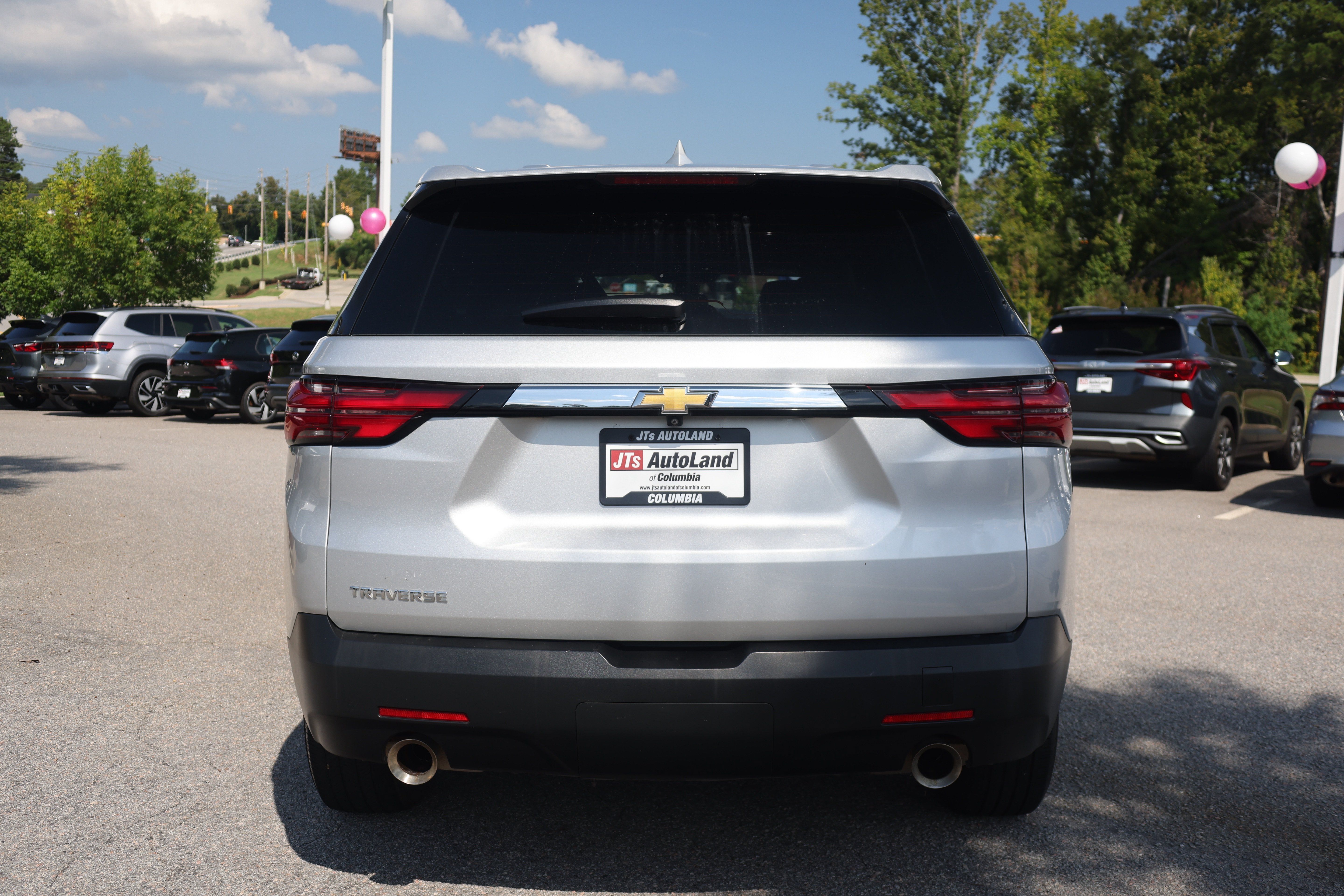 Used 2022 Chevrolet Traverse LS FWD image 6