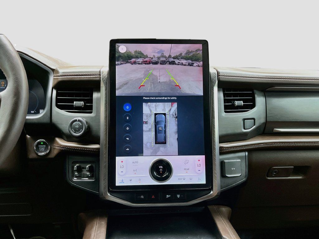 Used 2024 Ford Expedition Max King Ranch RWD image 14
