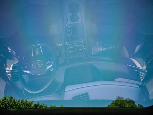 Used 2024 Audi RS e-tron GT image 11