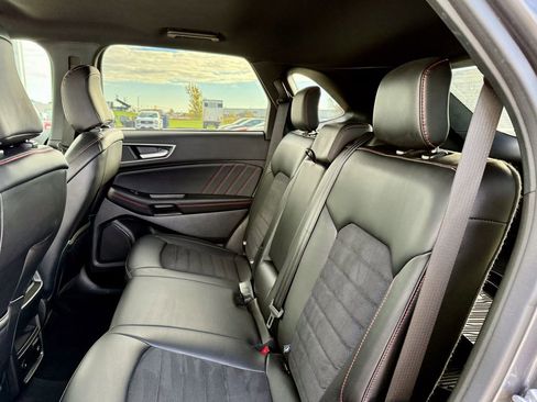 Certified 2024 Ford Edge ST-Line image 11