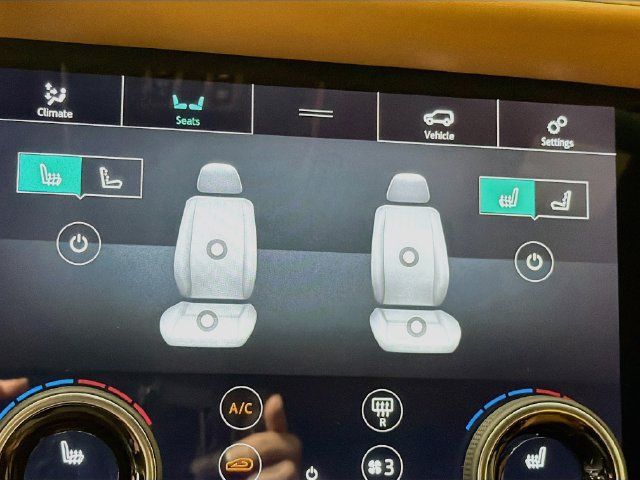Used 2019 Land Rover Range Rover Velar R-Dynamic SE AWD/4WD image 25