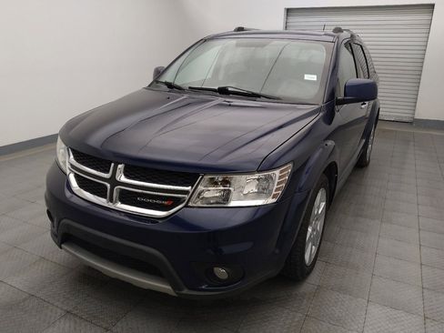 Used 2017 Dodge Journey SXT w/ Chrome Appearance Group image 15