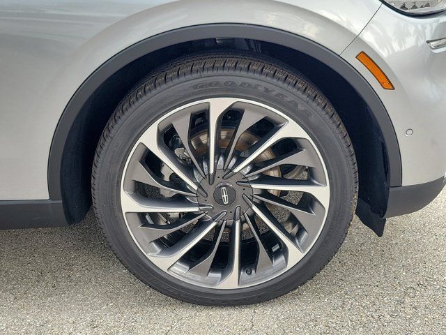 Certified 2020 Lincoln Aviator Reserve w/ Equipment Group 202A AWD/4WD image 12