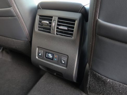 New 2026 Mitsubishi Outlander SEL AWD/4WD image 18
