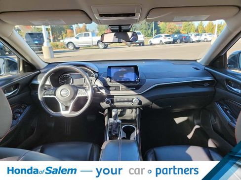 Used 2023 Nissan Altima 2.5 SR image 10