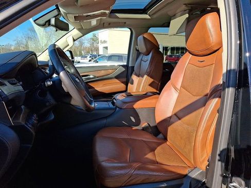 Used 2020 Cadillac Escalade Premium Luxury w/ LPO, Radiant Package image 15