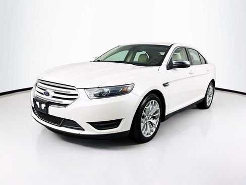 Used 2017 Ford Taurus Limited image 3