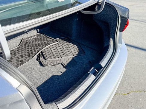 Certified 2025 Volkswagen Jetta SEL image 27