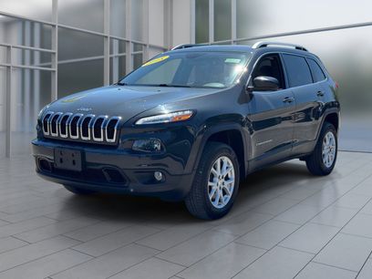 Used 2018 Jeep Cherokee Latitude Plus w/ Cold Weather Group