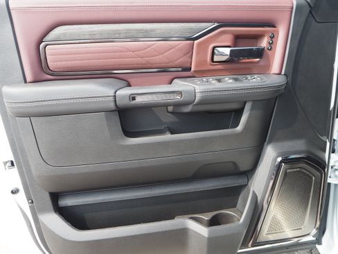 New 2025 RAM 2500 Limited image 27